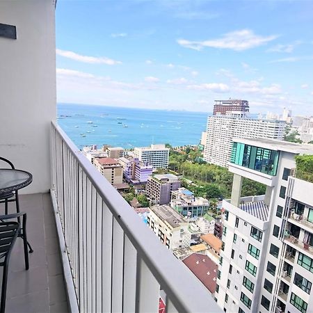 Llx Apartments At The Base Condo Pattaya Extérieur photo