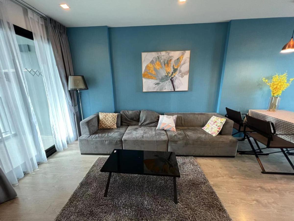 Llx Apartments At The Base Condo Pattaya Extérieur photo