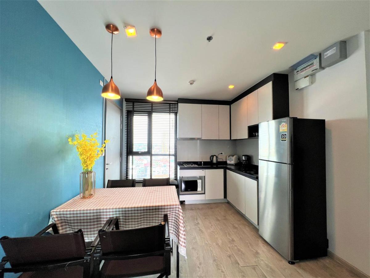 Llx Apartments At The Base Condo Pattaya Extérieur photo