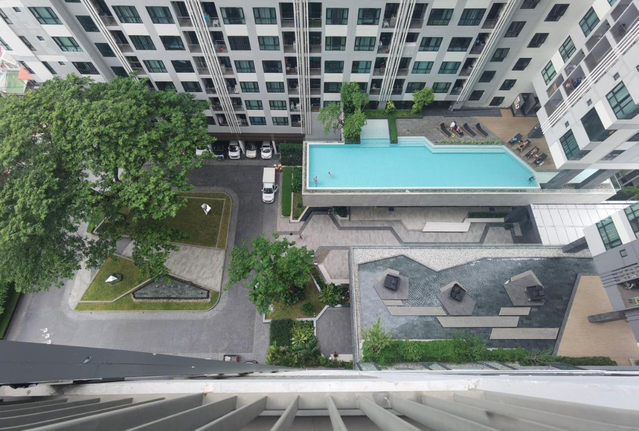 Llx Apartments At The Base Condo Pattaya Extérieur photo