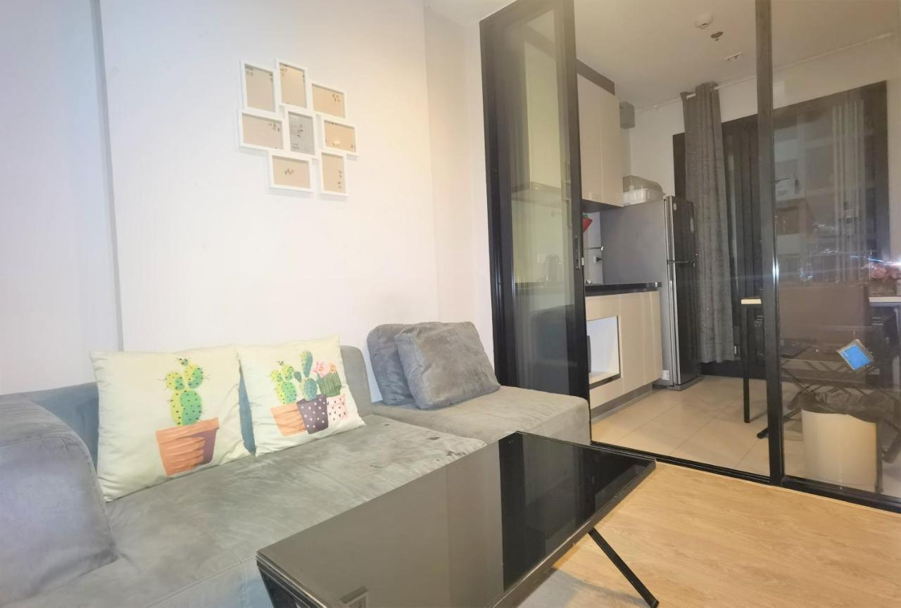Llx Apartments At The Base Condo Pattaya Extérieur photo