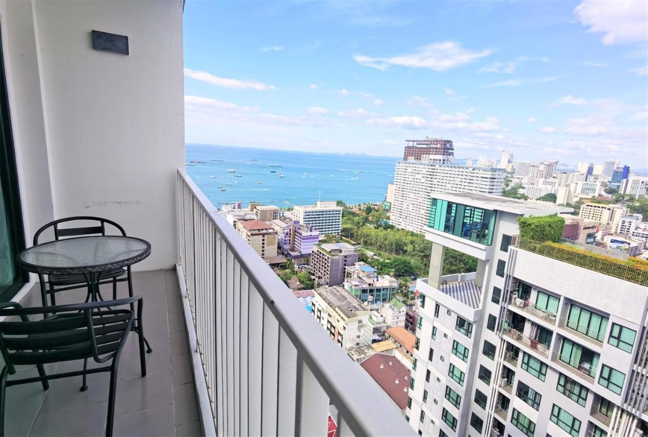 Llx Apartments At The Base Condo Pattaya Extérieur photo