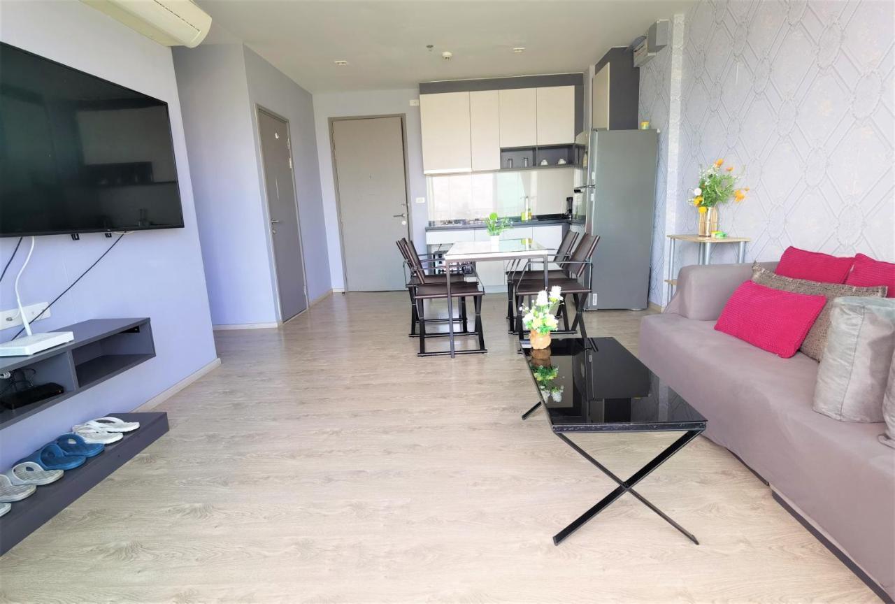 Llx Apartments At The Base Condo Pattaya Extérieur photo