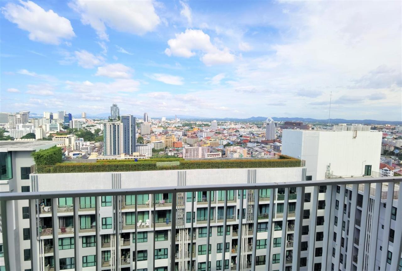 Llx Apartments At The Base Condo Pattaya Extérieur photo
