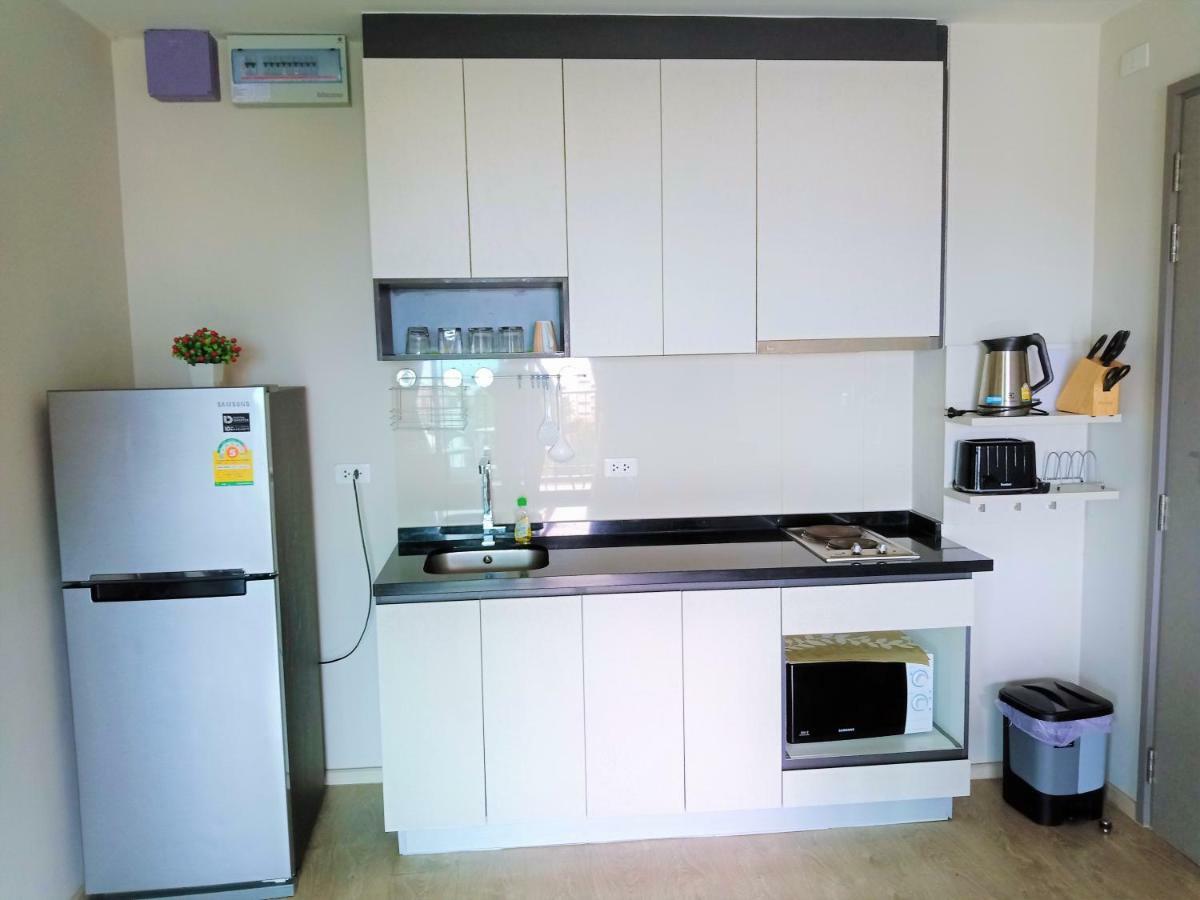 Llx Apartments At The Base Condo Pattaya Extérieur photo