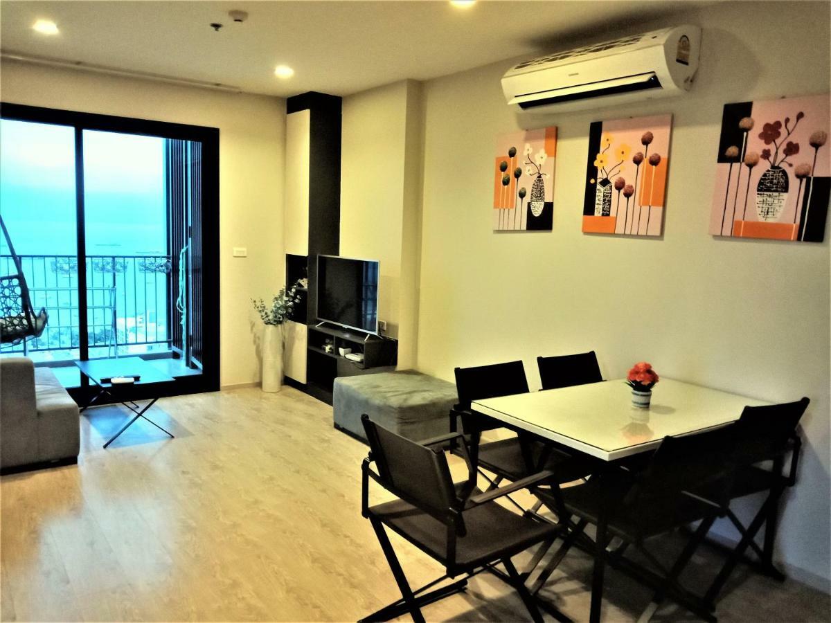 Llx Apartments At The Base Condo Pattaya Extérieur photo